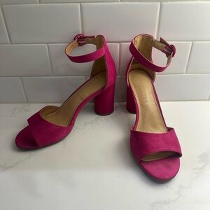 LC Lauren Conrad Fuchsia Ankle Strap Heels